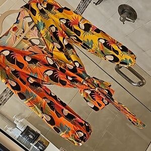 Farm rio xs toucan parrot wrap shirt top